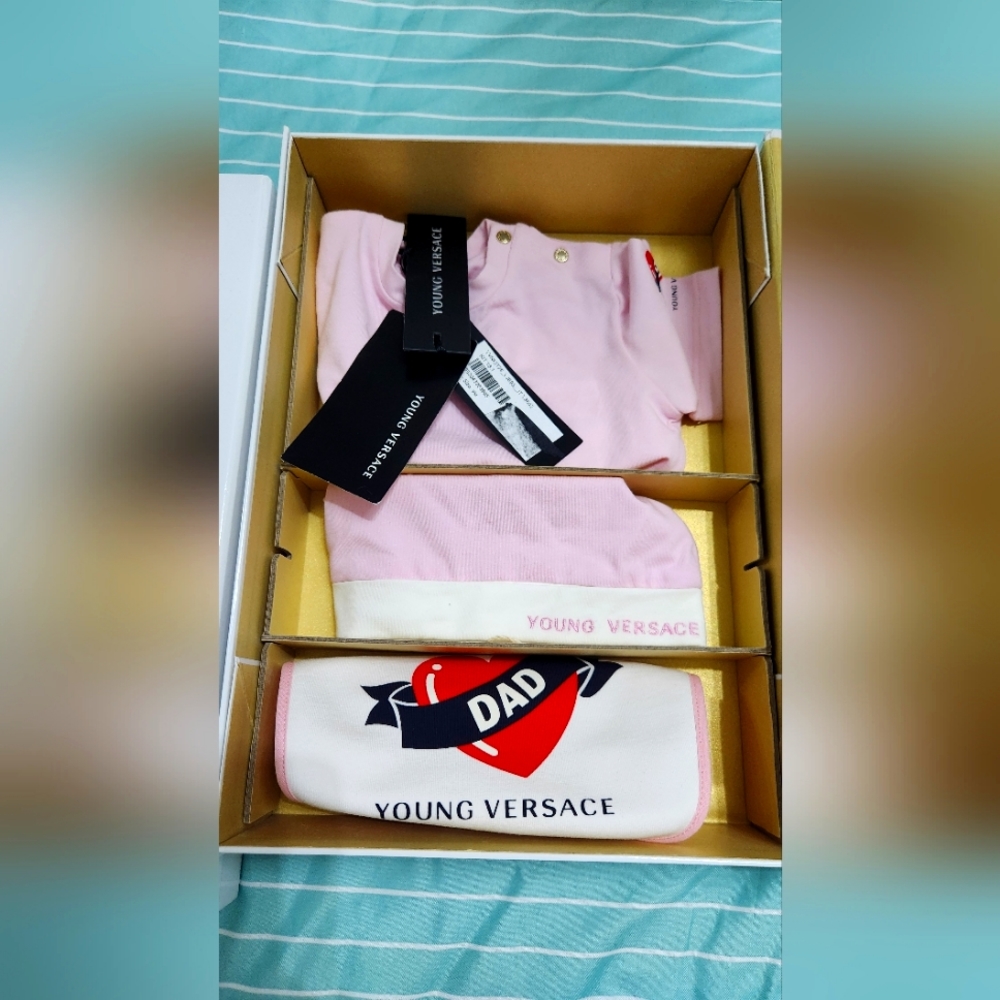 Authentic VERSACE YOUNG BABY SET 9M  WITH TAG WITH BOX